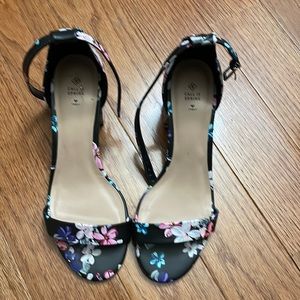 Calling spring  sandals